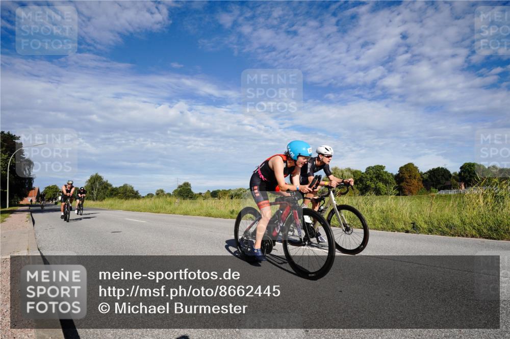 31.08.2025 - Elbe Triathlon Hamburg Michael Burmester http://msf.ph/oto/8662445 31.08.2025 09:22:10 Radfahren 227, 275, 379, 543, 568 meine-sportfotos.de