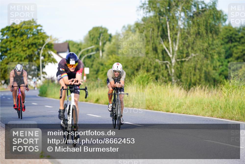 31.08.2025 - Elbe Triathlon Hamburg Michael Burmester http://msf.ph/oto/8662453 31.08.2025 09:10:15 Radfahren 177, 198, 548 meine-sportfotos.de