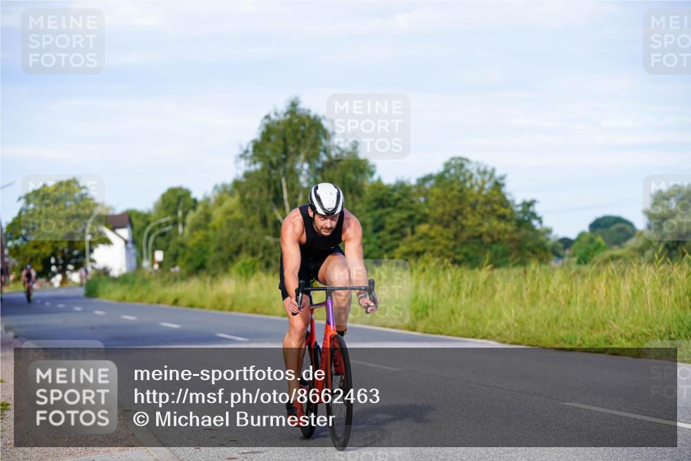 31.08.2025 - Elbe Triathlon Hamburg Michael Burmester http://msf.ph/oto/8662463 31.08.2025 09:10:18 Radfahren 177, 180, 198, 335, 470, 548 meine-sportfotos.de