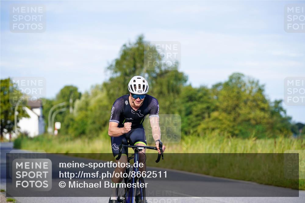 31.08.2025 - Elbe Triathlon Hamburg Michael Burmester http://msf.ph/oto/8662511 31.08.2025 09:10:42 Radfahren 185, 260, 267, 309, 435, 457 meine-sportfotos.de