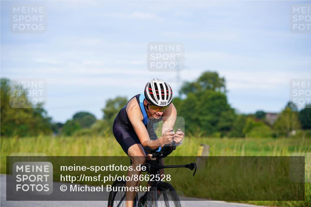 31.08.2025 - Elbe Triathlon Hamburg Michael Burmester http://msf.ph/oto/8662528 31.08.2025 09:10:46 Radfahren 171, 185, 260, 267, 309, 373, 457 meine-sportfotos.de