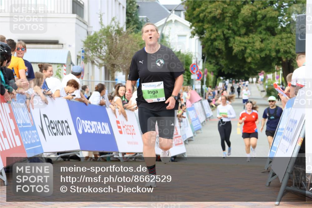 31.08.2025 - 21. Blankeneser Heldenlauf Strokosch-Dieckow http://msf.ph/oto/8662529 31.08.2025 11:24:26 Ziel 3309, 3188 meine-sportfotos.de