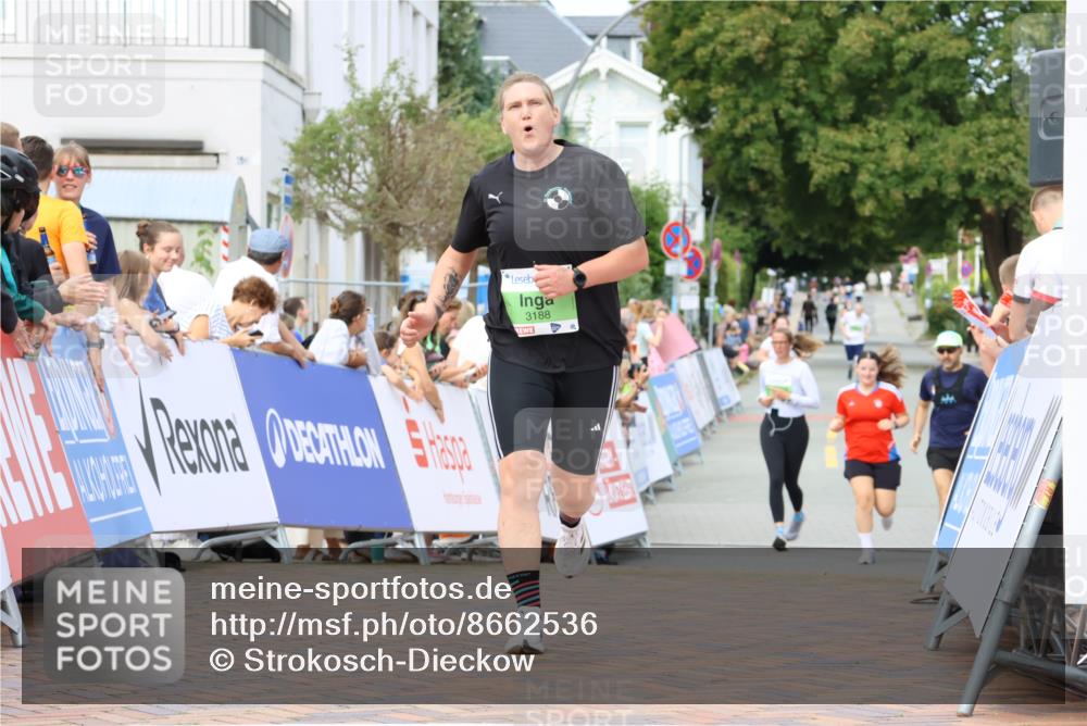 31.08.2025 - 21. Blankeneser Heldenlauf Strokosch-Dieckow http://msf.ph/oto/8662536 31.08.2025 11:24:26 Ziel 3309, 3188 meine-sportfotos.de
