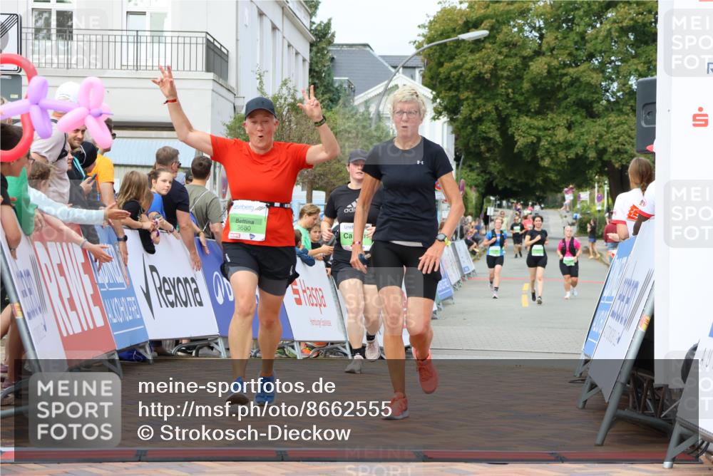 31.08.2025 - 21. Blankeneser Heldenlauf Strokosch-Dieckow http://msf.ph/oto/8662555 31.08.2025 11:22:13 Ziel 3346, 3369, 3680, 3669 meine-sportfotos.de