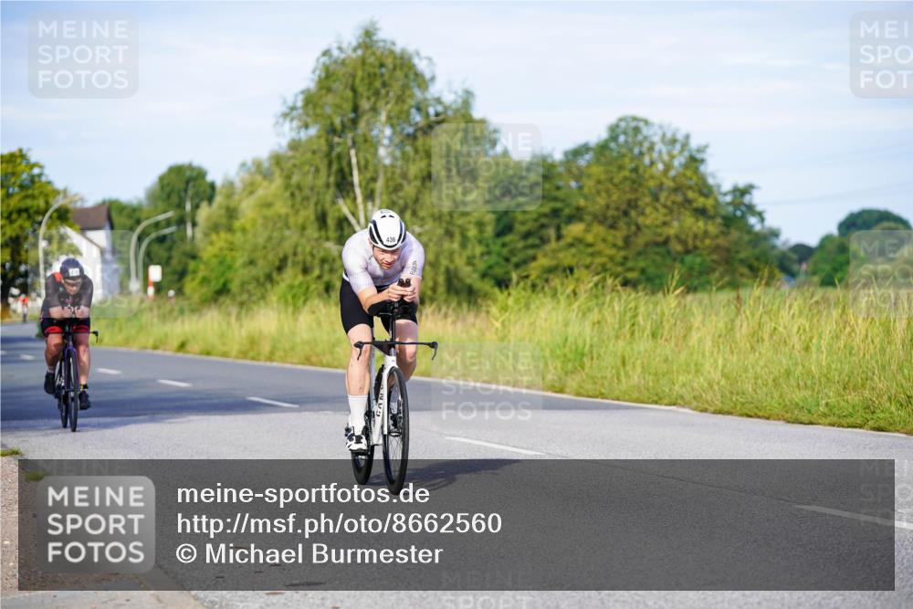 31.08.2025 - Elbe Triathlon Hamburg Michael Burmester http://msf.ph/oto/8662560 31.08.2025 09:10:55 Radfahren 171, 248, 279, 436 meine-sportfotos.de