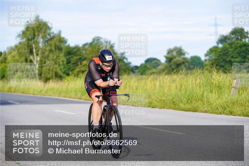 31.08.2025 - Elbe Triathlon Hamburg Michael Burmester http://msf.ph/oto/8662569 31.08.2025 09:10:57 Radfahren 248, 279, 436 meine-sportfotos.de