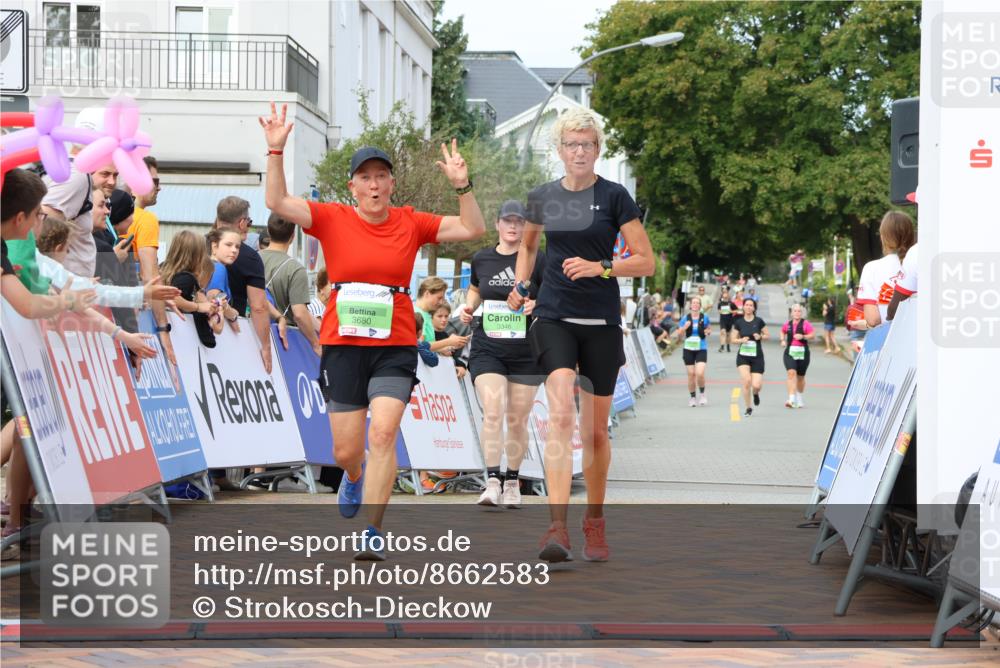 31.08.2025 - 21. Blankeneser Heldenlauf Strokosch-Dieckow http://msf.ph/oto/8662583 31.08.2025 11:22:13 Ziel 3346, 3369, 3680, 3669 meine-sportfotos.de