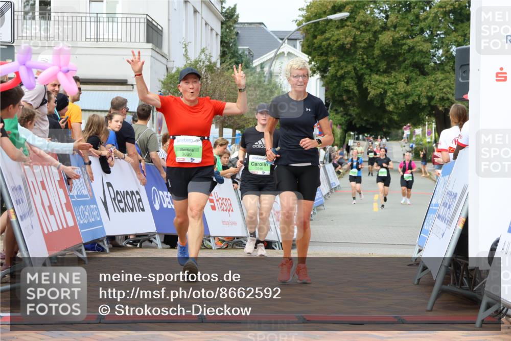 31.08.2025 - 21. Blankeneser Heldenlauf Strokosch-Dieckow http://msf.ph/oto/8662592 31.08.2025 11:22:13 Ziel 3346, 3369, 3680, 3669 meine-sportfotos.de