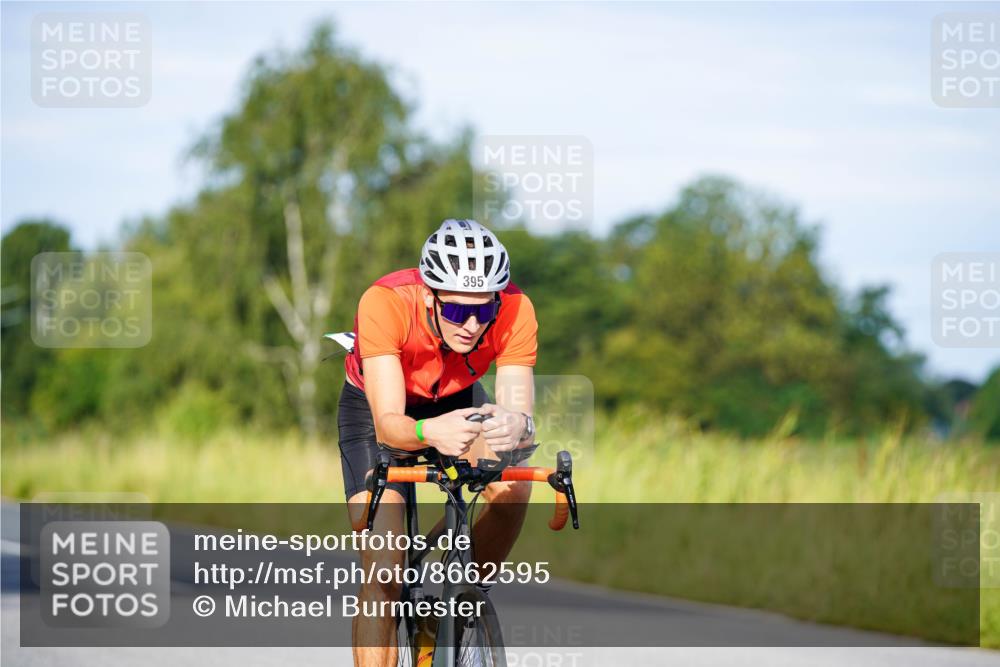 31.08.2025 - Elbe Triathlon Hamburg Michael Burmester http://msf.ph/oto/8662595 31.08.2025 09:11:14 Radfahren 395, 600 meine-sportfotos.de