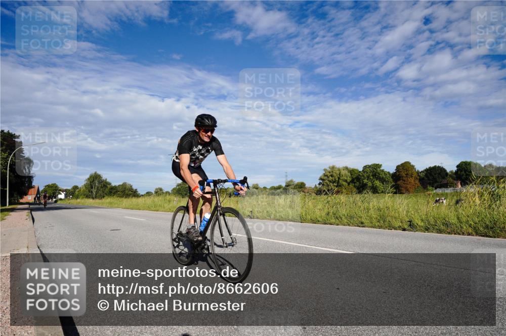 31.08.2025 - Elbe Triathlon Hamburg Michael Burmester http://msf.ph/oto/8662606 31.08.2025 09:24:28 Radfahren 180, 418, 499, 576, 653 meine-sportfotos.de
