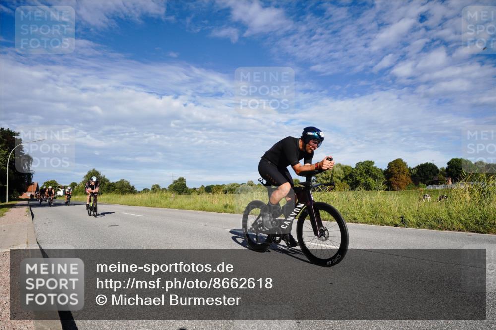 31.08.2025 - Elbe Triathlon Hamburg Michael Burmester http://msf.ph/oto/8662618 31.08.2025 09:24:47 Radfahren 239, 351, 373, 403, 456, 457, 597, 627, 638 meine-sportfotos.de