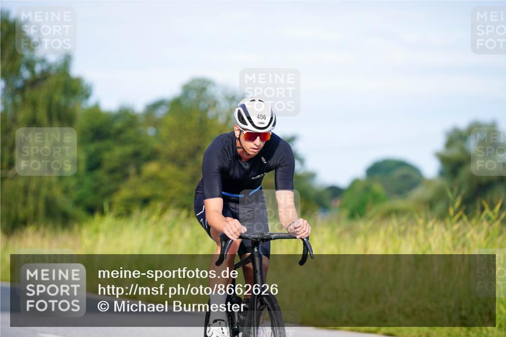 31.08.2025 - Elbe Triathlon Hamburg Michael Burmester http://msf.ph/oto/8662626 31.08.2025 09:11:35 Radfahren 239, 293, 334, 346, 351, 403, 456 meine-sportfotos.de
