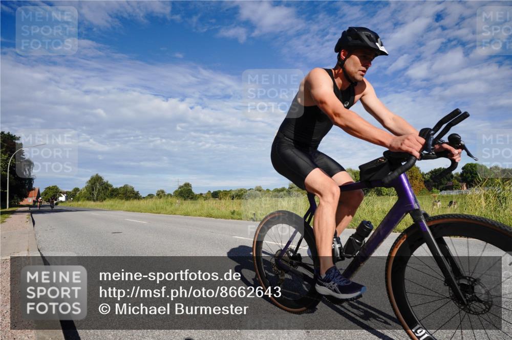 31.08.2025 - Elbe Triathlon Hamburg Michael Burmester http://msf.ph/oto/8662643 31.08.2025 09:24:59 Radfahren 171, 265, 389, 477, 548, 659 meine-sportfotos.de