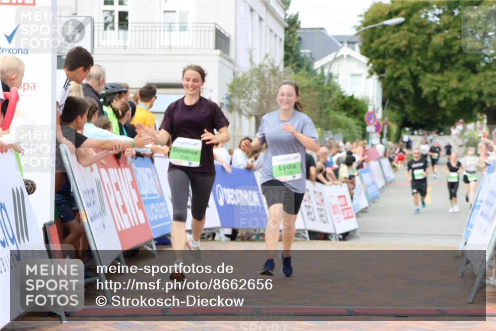 31.08.2025 - 21. Blankeneser Heldenlauf Strokosch-Dieckow http://msf.ph/oto/8662656 31.08.2025 11:24:07 Ziel 3101, 3100, 3099, 3659 meine-sportfotos.de