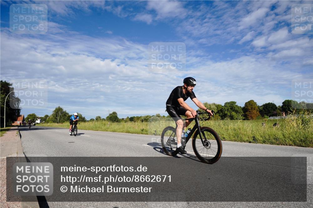 31.08.2025 - Elbe Triathlon Hamburg Michael Burmester http://msf.ph/oto/8662671 31.08.2025 09:25:35 Radfahren 174, 179, 302, 308, 345, 346, 347, 642, 652, 724 meine-sportfotos.de
