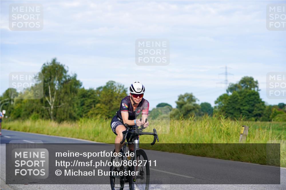 31.08.2025 - Elbe Triathlon Hamburg Michael Burmester http://msf.ph/oto/8662711 31.08.2025 09:11:57 Radfahren 224, 301, 320, 347, 366, 443, 451, 453 meine-sportfotos.de