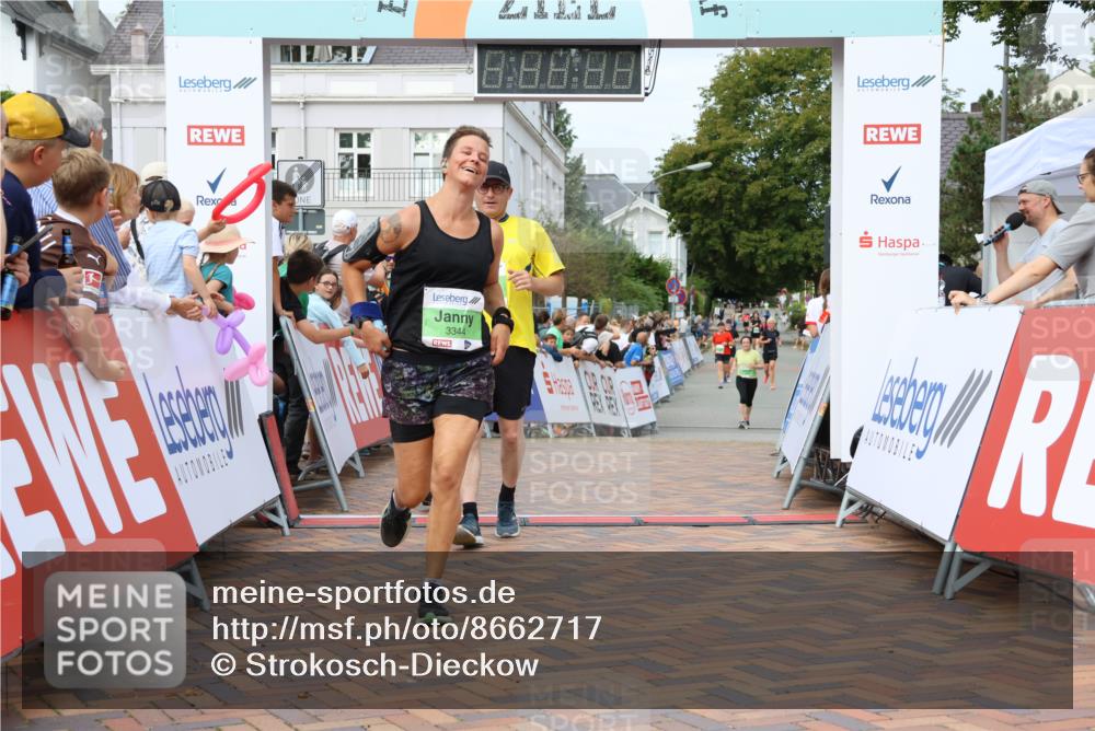 31.08.2025 - 21. Blankeneser Heldenlauf Strokosch-Dieckow http://msf.ph/oto/8662717 31.08.2025 11:22:02 Ziel 3344, 3639, 3413 meine-sportfotos.de