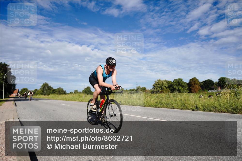 31.08.2025 - Elbe Triathlon Hamburg Michael Burmester http://msf.ph/oto/8662721 31.08.2025 09:26:14 Radfahren 246, 376, 451, 514 meine-sportfotos.de