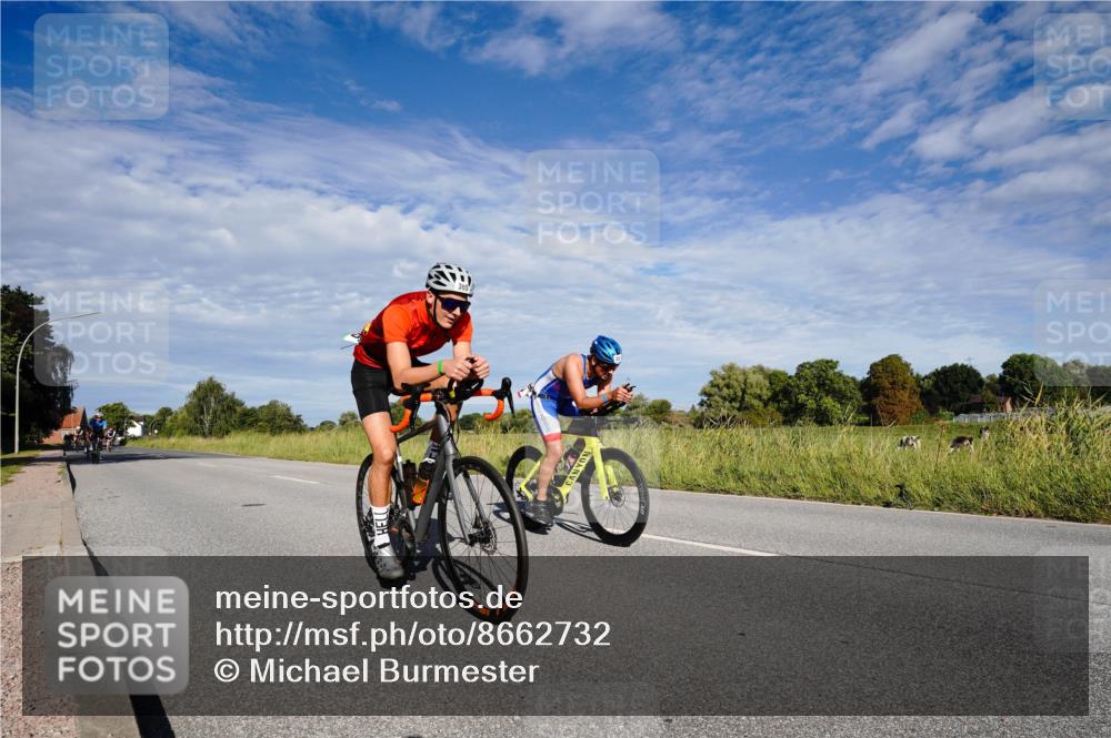 31.08.2025 - Elbe Triathlon Hamburg Michael Burmester http://msf.ph/oto/8662732 31.08.2025 09:26:26 Radfahren 175, 316, 320, 341, 355, 395, 434, 438, 471 meine-sportfotos.de