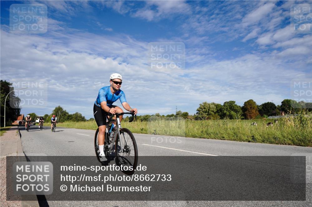 31.08.2025 - Elbe Triathlon Hamburg Michael Burmester http://msf.ph/oto/8662733 31.08.2025 09:26:29 Radfahren 175, 248, 316, 318, 341, 355, 395, 434, 438, 471, 558, 650 meine-sportfotos.de