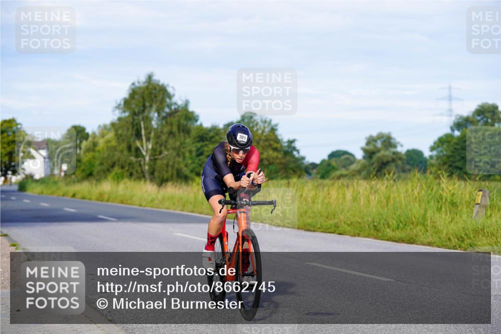 31.08.2025 - Elbe Triathlon Hamburg Michael Burmester http://msf.ph/oto/8662745 31.08.2025 09:12:04 Radfahren 224, 301, 347, 366 meine-sportfotos.de