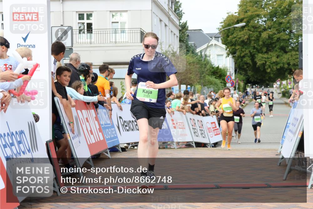 31.08.2025 - 21. Blankeneser Heldenlauf Strokosch-Dieckow http://msf.ph/oto/8662748 31.08.2025 11:24:01 Ziel 3493, 3337, 3101, 3659 meine-sportfotos.de