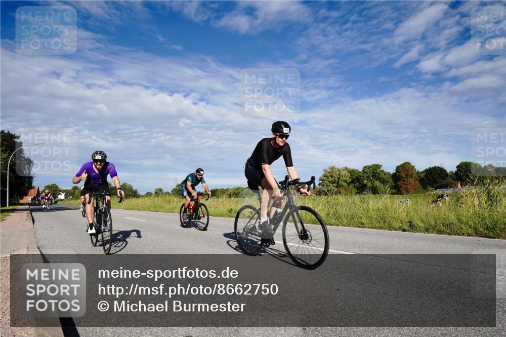 31.08.2025 - Elbe Triathlon Hamburg Michael Burmester http://msf.ph/oto/8662750 31.08.2025 09:26:37 Radfahren 248, 312, 318, 444, 445, 461, 558, 596, 615, 622, 650, 716, 725 meine-sportfotos.de