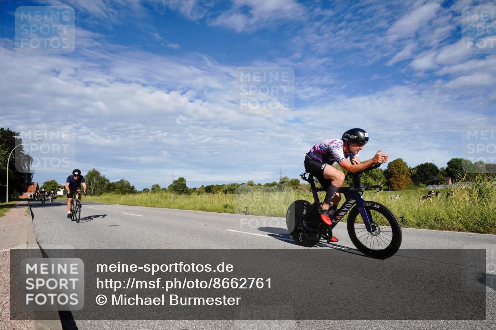 31.08.2025 - Elbe Triathlon Hamburg Michael Burmester http://msf.ph/oto/8662761 31.08.2025 09:26:43 Radfahren 183, 221, 261, 312, 596, 601, 608, 615, 622, 631, 643 meine-sportfotos.de