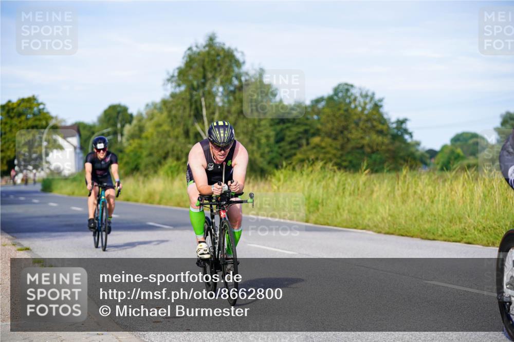 31.08.2025 - Elbe Triathlon Hamburg Michael Burmester http://msf.ph/oto/8662800 31.08.2025 09:12:31 Radfahren 174, 179, 266, 311 meine-sportfotos.de