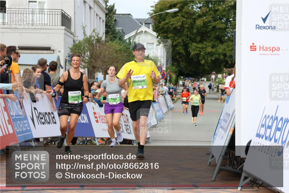 31.08.2025 - 21. Blankeneser Heldenlauf Strokosch-Dieckow http://msf.ph/oto/8662816 31.08.2025 11:22:00 Ziel 3344, 3639, 3413 meine-sportfotos.de