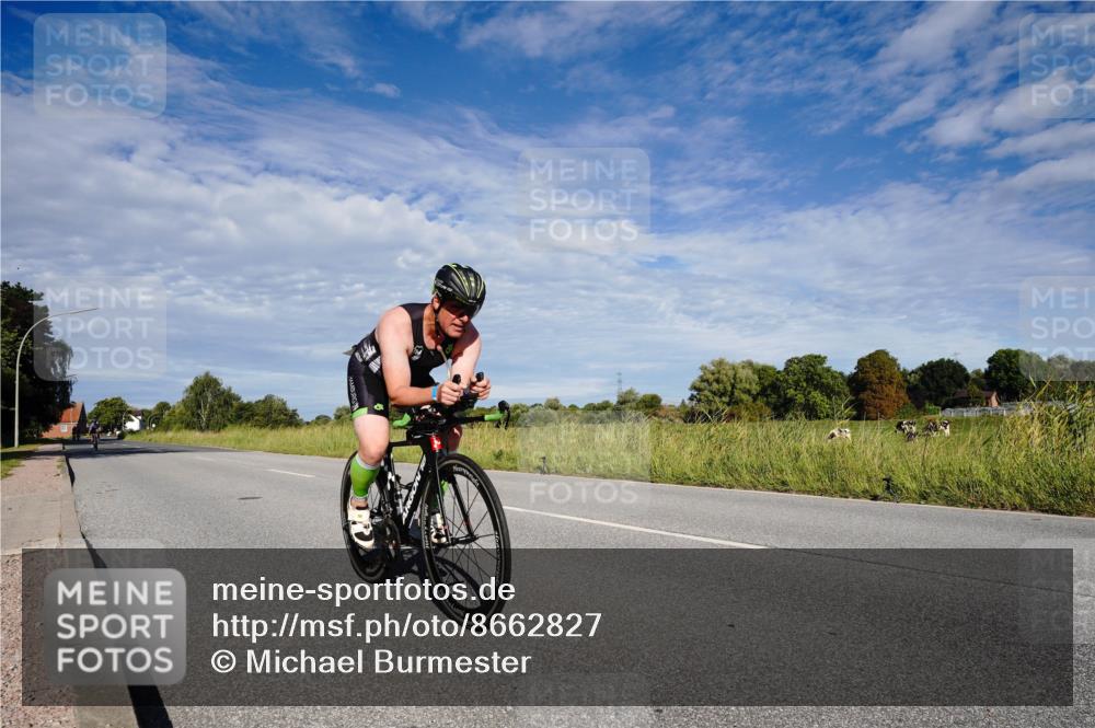 31.08.2025 - Elbe Triathlon Hamburg Michael Burmester http://msf.ph/oto/8662827 31.08.2025 09:27:45 Radfahren 268, 269, 311 meine-sportfotos.de