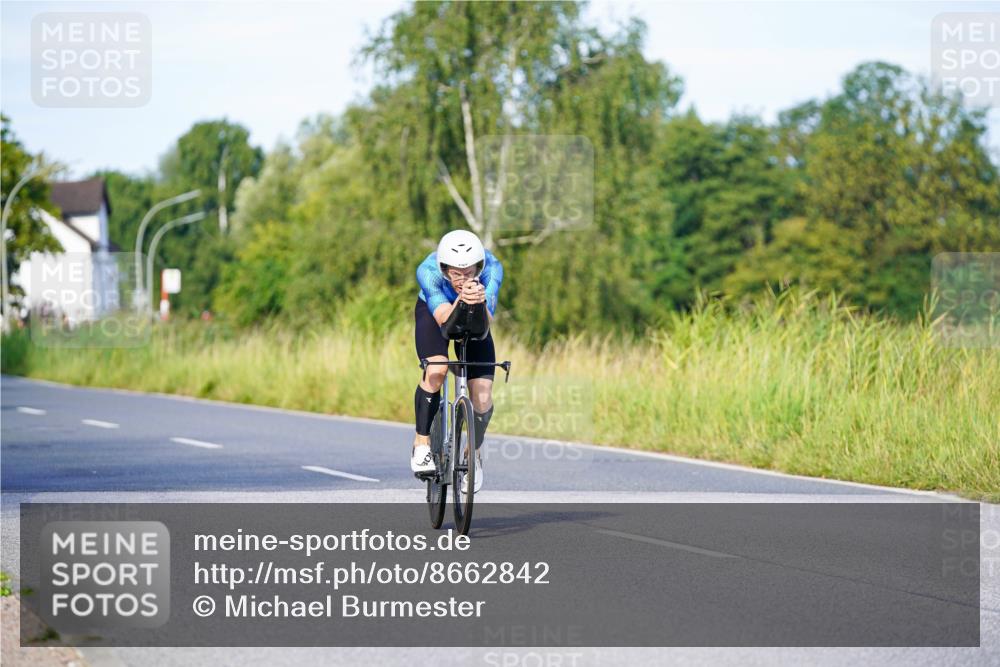 31.08.2025 - Elbe Triathlon Hamburg Michael Burmester http://msf.ph/oto/8662842 31.08.2025 09:12:53 Radfahren 175, 223, 247, 278, 316, 385, 434 meine-sportfotos.de