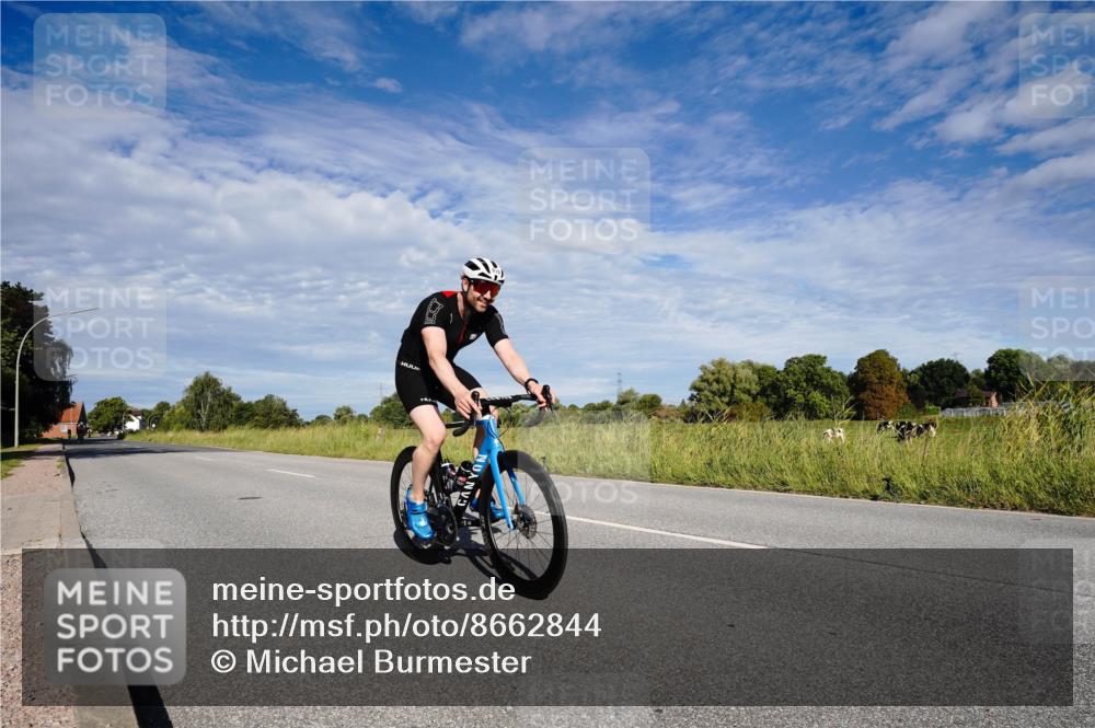 31.08.2025 - Elbe Triathlon Hamburg Michael Burmester http://msf.ph/oto/8662844 31.08.2025 09:28:10 Radfahren 535, 610, 629 meine-sportfotos.de