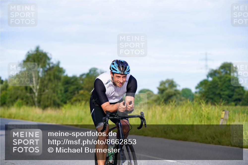 31.08.2025 - Elbe Triathlon Hamburg Michael Burmester http://msf.ph/oto/8662853 31.08.2025 09:12:56 Radfahren 175, 223, 247, 269, 278, 316, 385, 434 meine-sportfotos.de