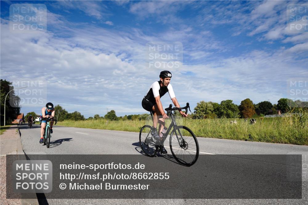 31.08.2025 - Elbe Triathlon Hamburg Michael Burmester http://msf.ph/oto/8662855 31.08.2025 09:28:25 Radfahren 281, 490, 562, 648, 672 meine-sportfotos.de
