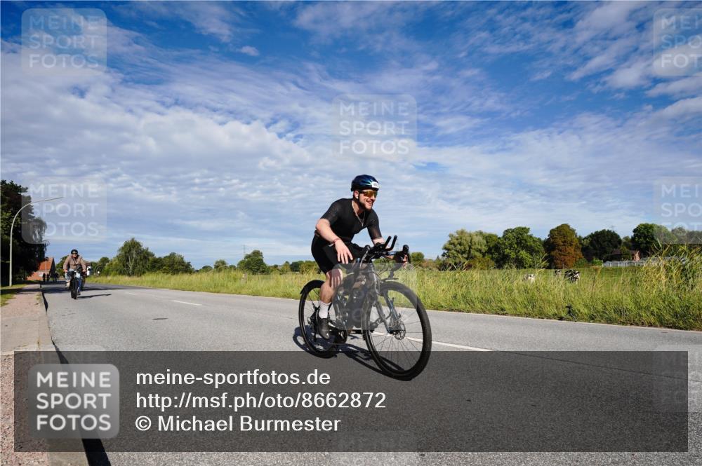 31.08.2025 - Elbe Triathlon Hamburg Michael Burmester http://msf.ph/oto/8662872 31.08.2025 09:28:37 Radfahren 282, 337, 363, 414, 486, 588 meine-sportfotos.de