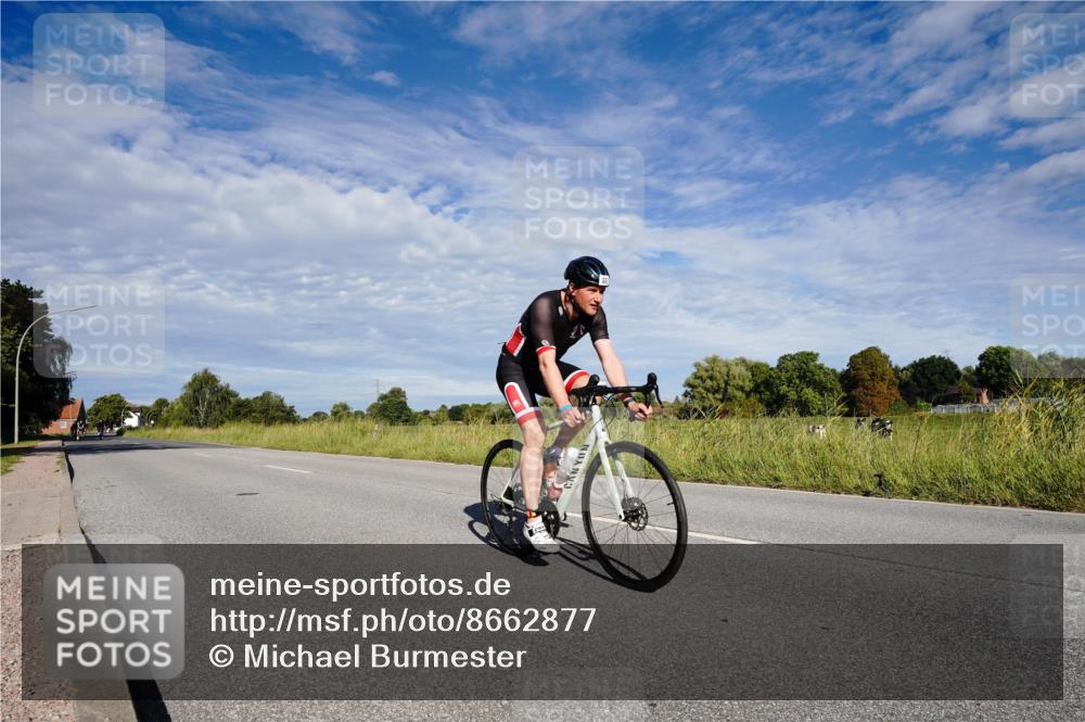 31.08.2025 - Elbe Triathlon Hamburg Michael Burmester http://msf.ph/oto/8662877 31.08.2025 09:28:40 Radfahren 282, 298, 337, 466, 486, 519 meine-sportfotos.de