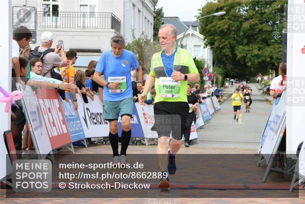 31.08.2025 - 21. Blankeneser Heldenlauf Strokosch-Dieckow http://msf.ph/oto/8662889 31.08.2025 11:21:46 Ziel 3018, 3658, 3110, 3111, 3066, 3654 meine-sportfotos.de