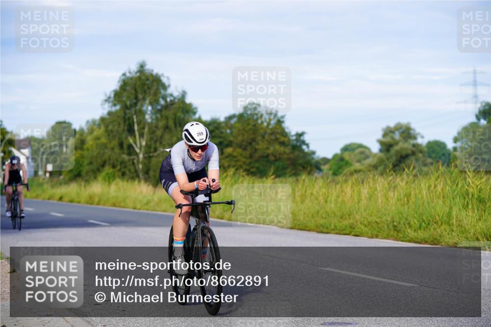 31.08.2025 - Elbe Triathlon Hamburg Michael Burmester http://msf.ph/oto/8662891 31.08.2025 09:13:02 Radfahren 247, 268, 269, 281, 298, 324 meine-sportfotos.de
