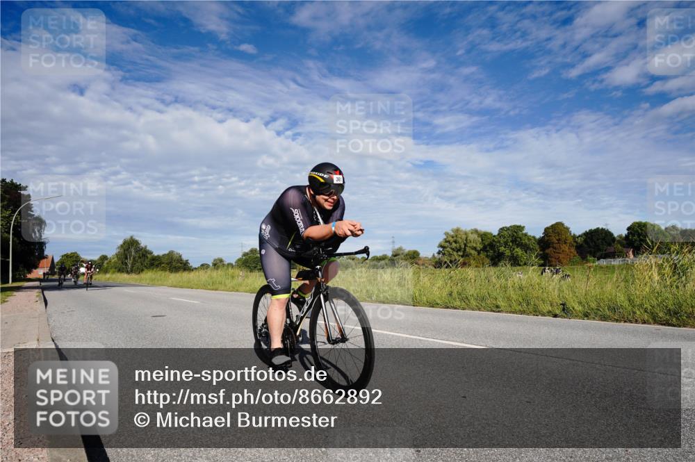 31.08.2025 - Elbe Triathlon Hamburg Michael Burmester http://msf.ph/oto/8662892 31.08.2025 09:28:52 Radfahren 249, 274, 361, 715, 723 meine-sportfotos.de