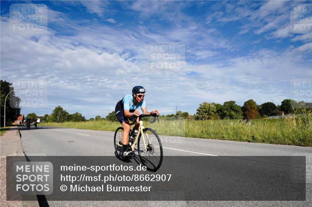 31.08.2025 - Elbe Triathlon Hamburg Michael Burmester http://msf.ph/oto/8662907 31.08.2025 09:29:09 Radfahren 165, 359, 360, 377, 660 meine-sportfotos.de