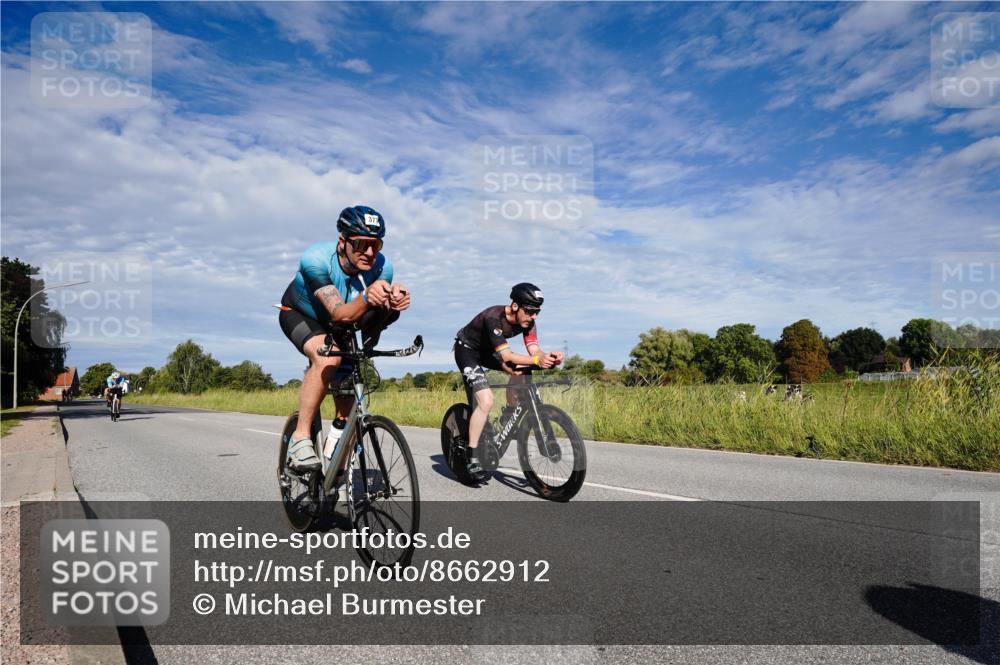 31.08.2025 - Elbe Triathlon Hamburg Michael Burmester http://msf.ph/oto/8662912 31.08.2025 09:29:12 Radfahren 165, 359, 360, 377, 660 meine-sportfotos.de