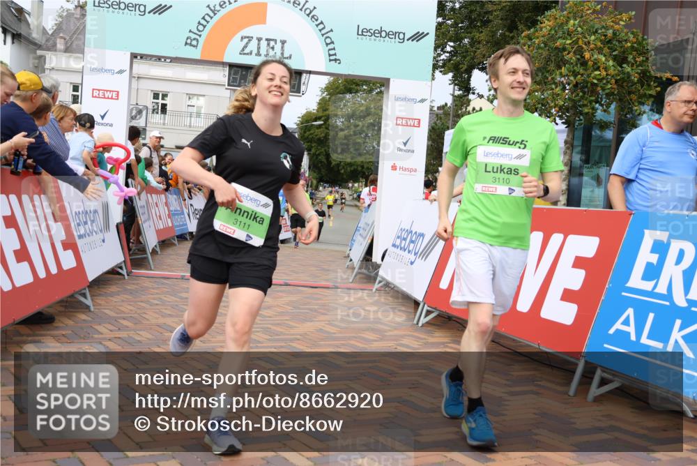 31.08.2025 - 21. Blankeneser Heldenlauf Strokosch-Dieckow http://msf.ph/oto/8662920 31.08.2025 11:21:42 Ziel 3658, 3110, 3111, 3654 meine-sportfotos.de