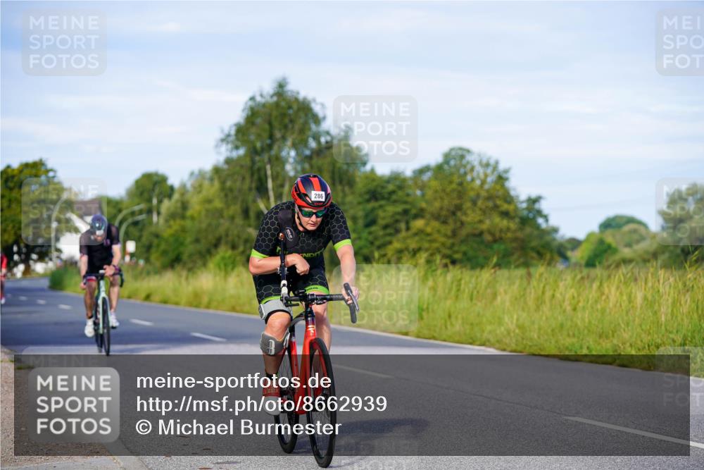 31.08.2025 - Elbe Triathlon Hamburg Michael Burmester http://msf.ph/oto/8662939 31.08.2025 09:13:15 Radfahren 258, 286, 337 meine-sportfotos.de