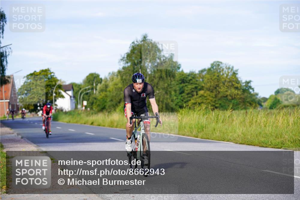 31.08.2025 - Elbe Triathlon Hamburg Michael Burmester http://msf.ph/oto/8662943 31.08.2025 09:13:17 Radfahren 258, 286, 337 meine-sportfotos.de