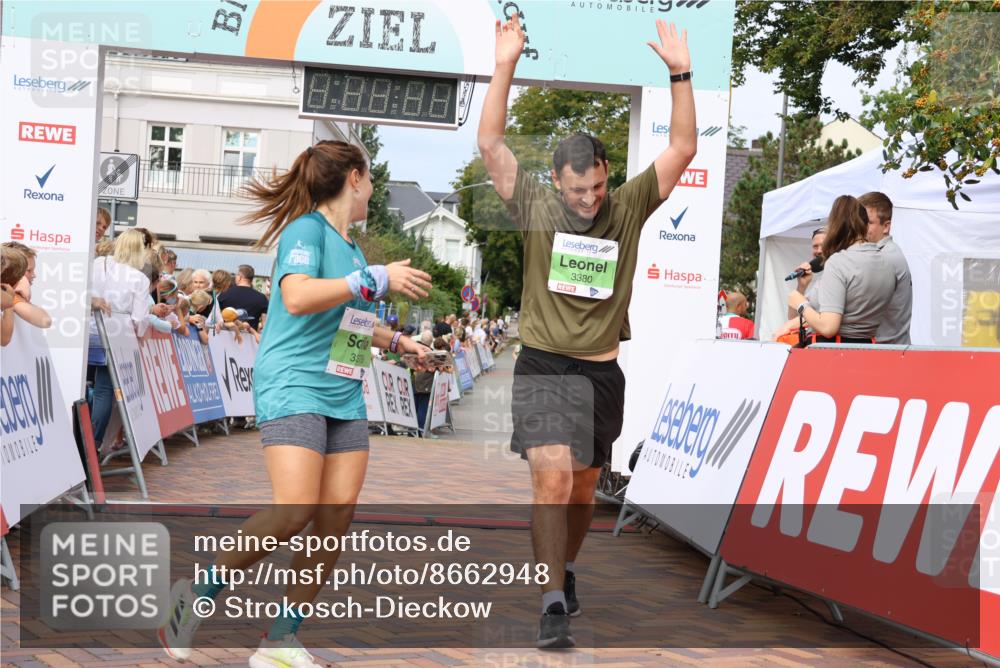 31.08.2025 - 21. Blankeneser Heldenlauf Strokosch-Dieckow http://msf.ph/oto/8662948 31.08.2025 11:02:34 Ziel 3380, 3379, 3135, 3136, 3406, 3727 meine-sportfotos.de
