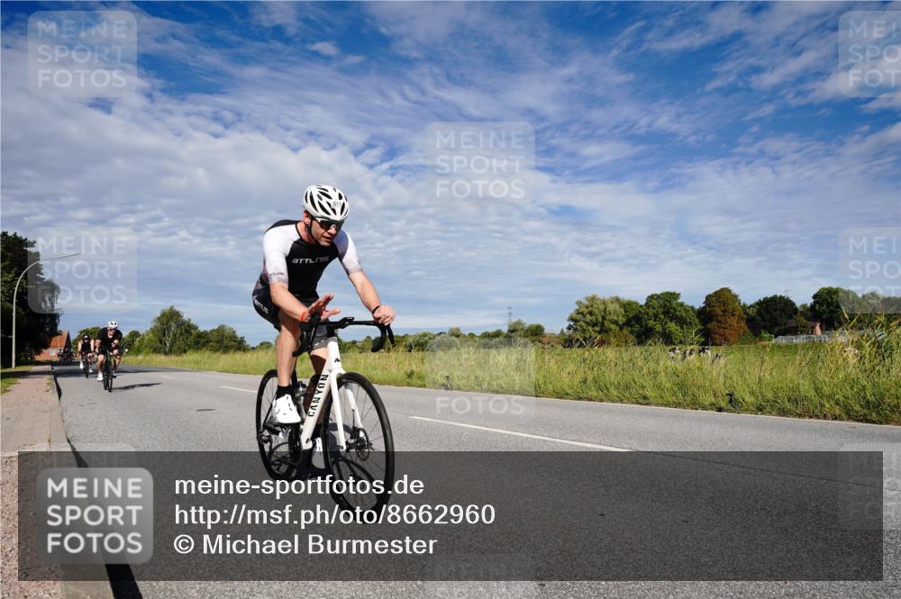 31.08.2025 - Elbe Triathlon Hamburg Michael Burmester http://msf.ph/oto/8662960 31.08.2025 09:30:13 Radfahren 213, 431, 465, 527, 534, 613, 617 meine-sportfotos.de