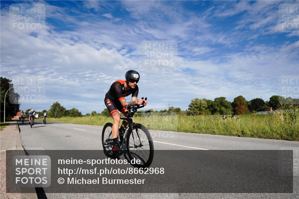 31.08.2025 - Elbe Triathlon Hamburg Michael Burmester http://msf.ph/oto/8662968 31.08.2025 09:30:18 Radfahren 170, 213, 343, 400, 431, 465, 534 meine-sportfotos.de