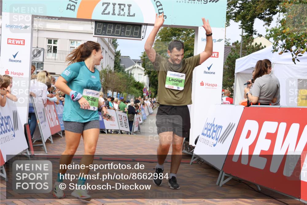 31.08.2025 - 21. Blankeneser Heldenlauf Strokosch-Dieckow http://msf.ph/oto/8662984 31.08.2025 11:02:34 Ziel 3380, 3379, 3135, 3136, 3406, 3727 meine-sportfotos.de