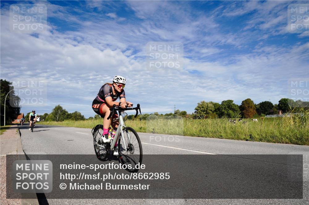 31.08.2025 - Elbe Triathlon Hamburg Michael Burmester http://msf.ph/oto/8662985 31.08.2025 09:30:32 Radfahren 280, 384, 533, 539 meine-sportfotos.de